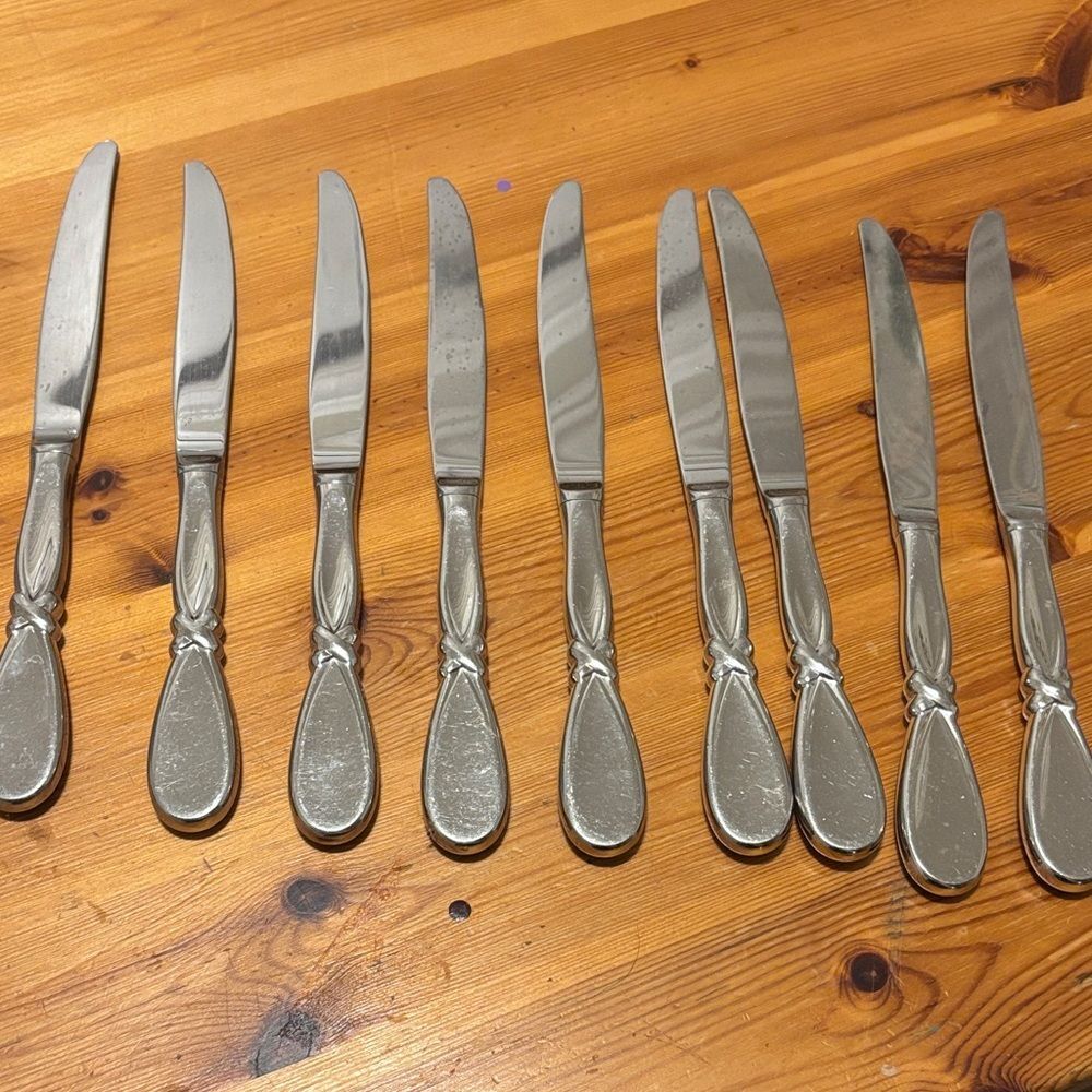 Set of Silver Knives: 9 knives